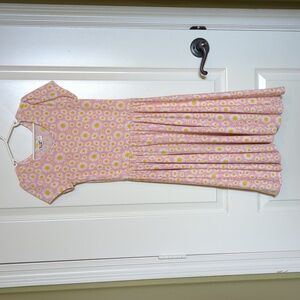 Sweet Dot Dot Smile Daisy Dress